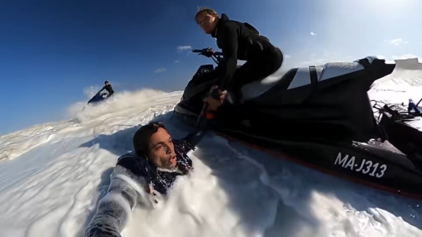 Safety Measures at Nazaré - Jet Ski Assistance